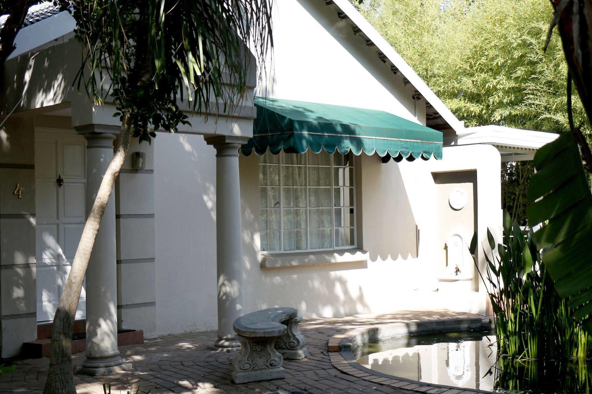 Summerview Guest Lodge Йоганнесбурґ Екстер'єр фото